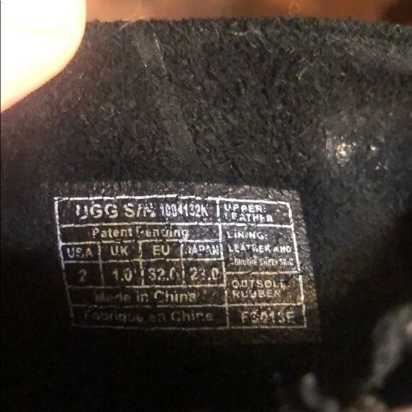 Ugg fringe bootie 2 (2100) - Picture 7 of 7